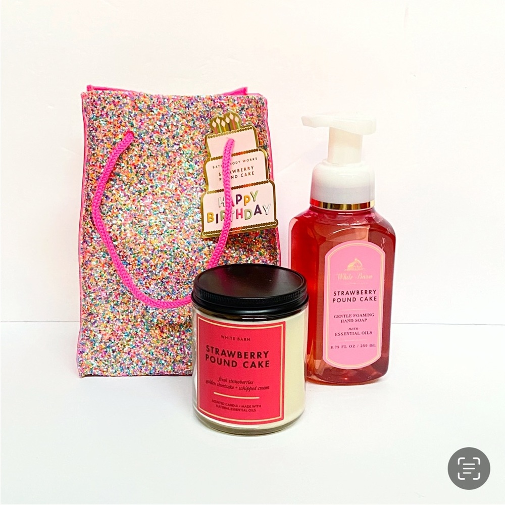 BATH & BODY WORKS pink Strawberry pound cake hand wash candle birthday bag set